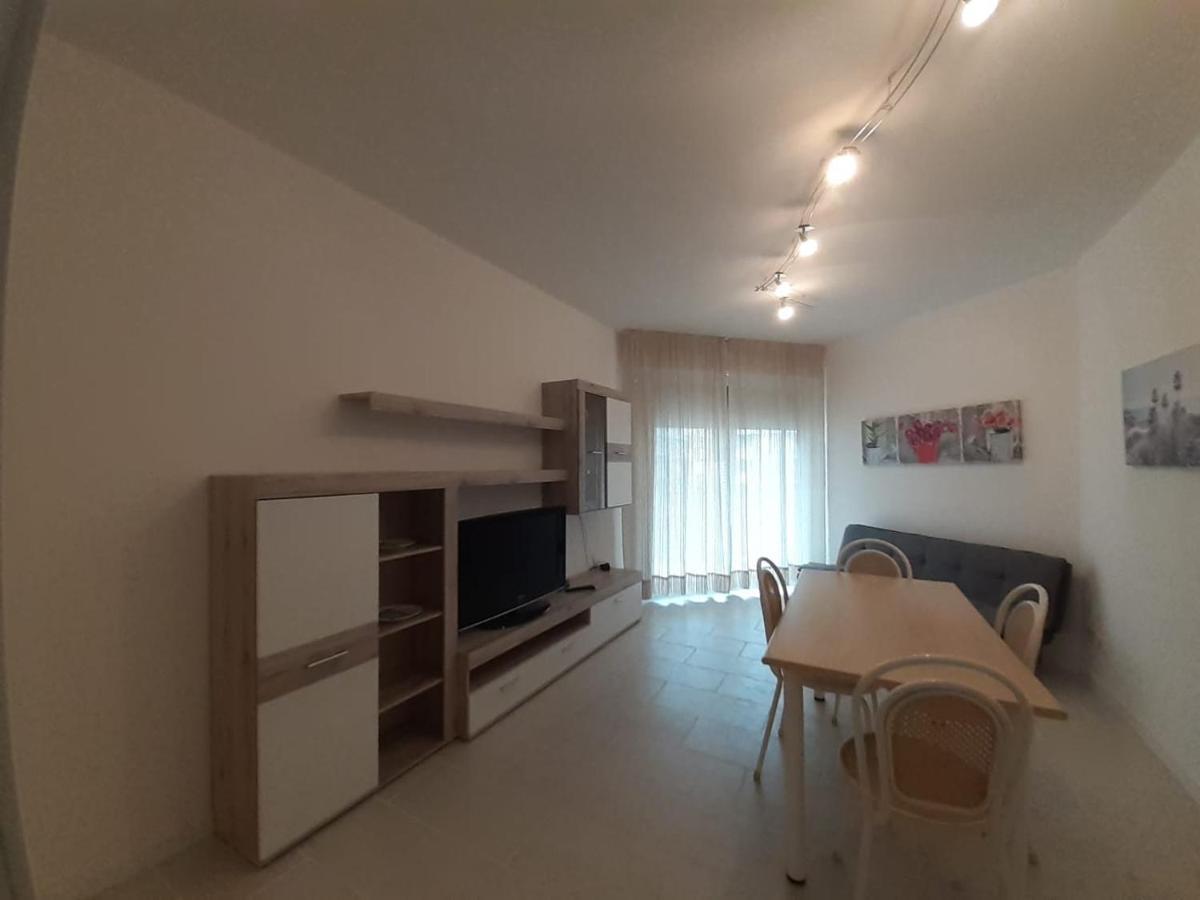 Residence Natante - Walterigato Apartments Solo Per Famiglie Лідо-ді-Єзоло Екстер'єр фото