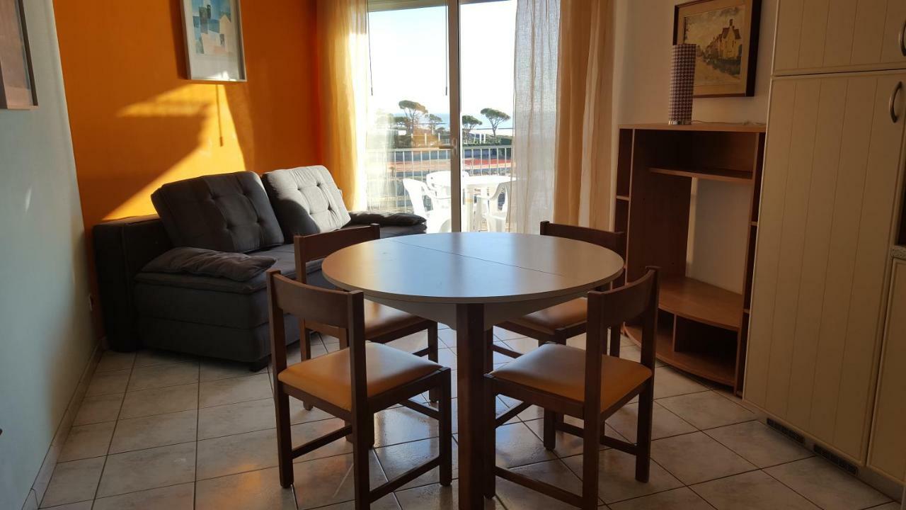 Residence Natante - Walterigato Apartments Solo Per Famiglie Лідо-ді-Єзоло Екстер'єр фото